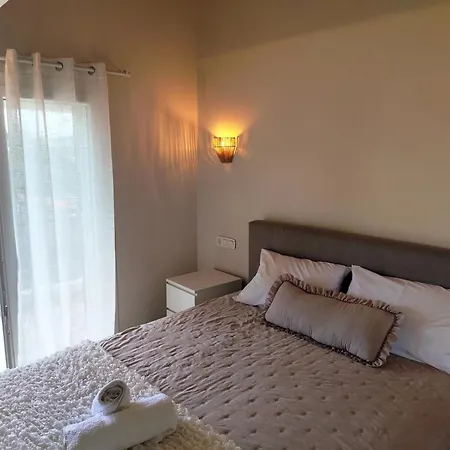 بيت للعطل Olea Loft ليفكيمي